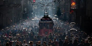 istiklal-caddesi-en-kalabalik-alisveris-caddesi-oldu-jdna_cover