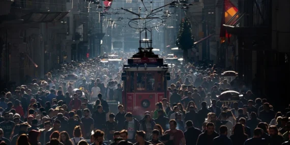 istiklal-caddesi-en-kalabalik-alisveris-caddesi-oldu-jdna_cover