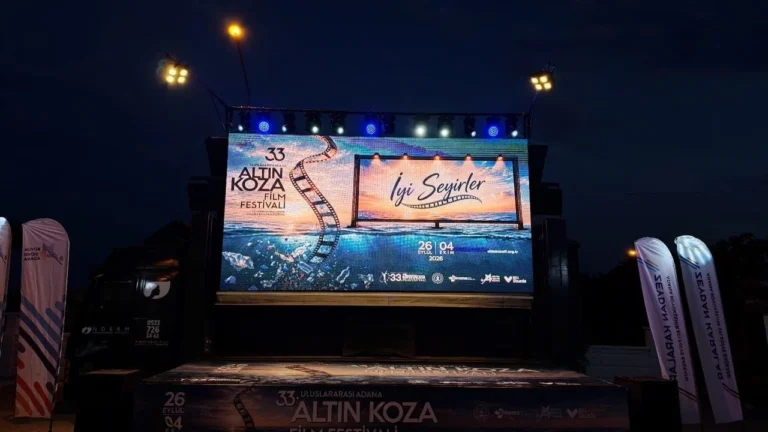 altin-koza-coskusu-arguvanda-gezici-sinema-tiri-malatyalilari-meydanda-bulusturdu-1
